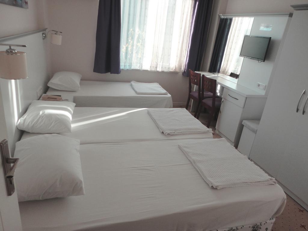 Cicek Hotel & Apartments Фетие Стая снимка