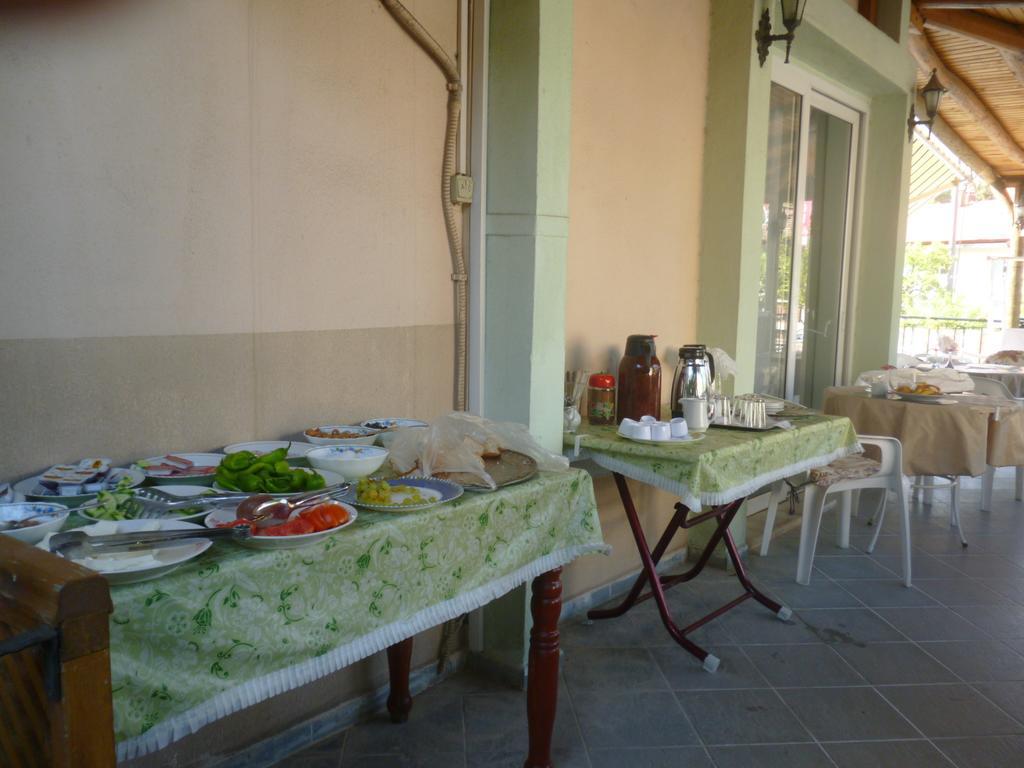 Cicek Hotel & Apartments Фетие Екстериор снимка