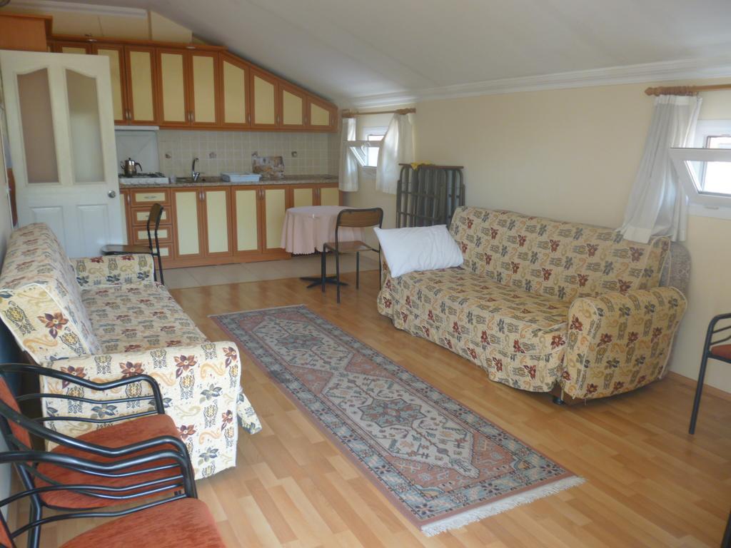 Cicek Hotel & Apartments Фетие Стая снимка