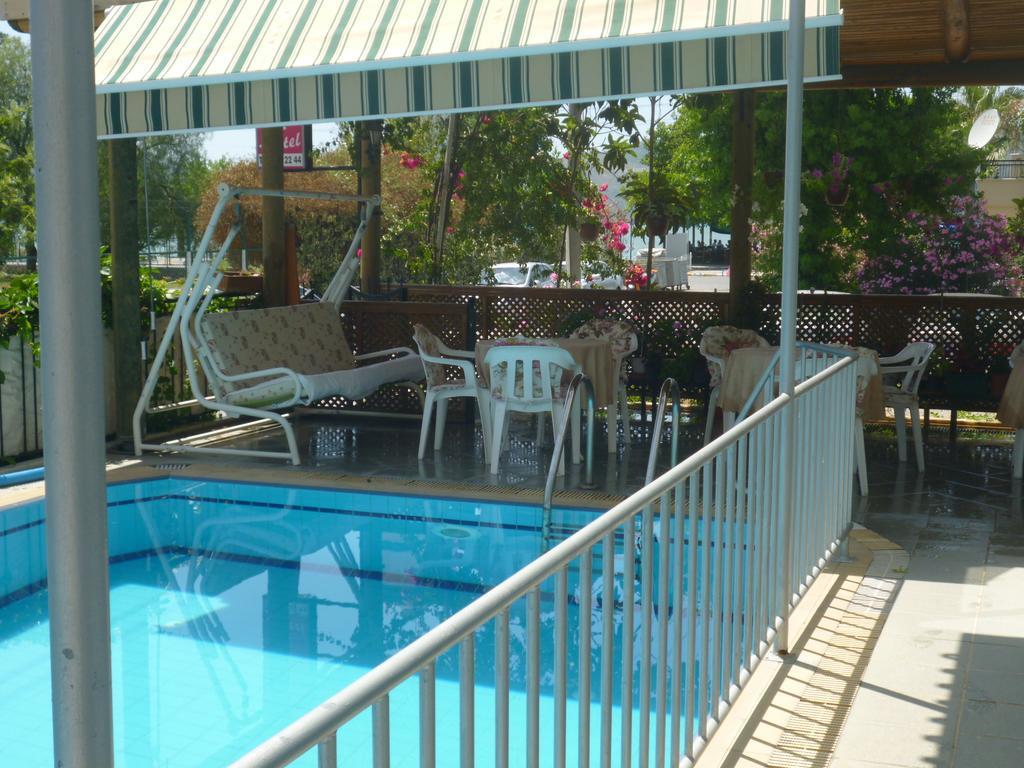 Cicek Hotel & Apartments Фетие Екстериор снимка